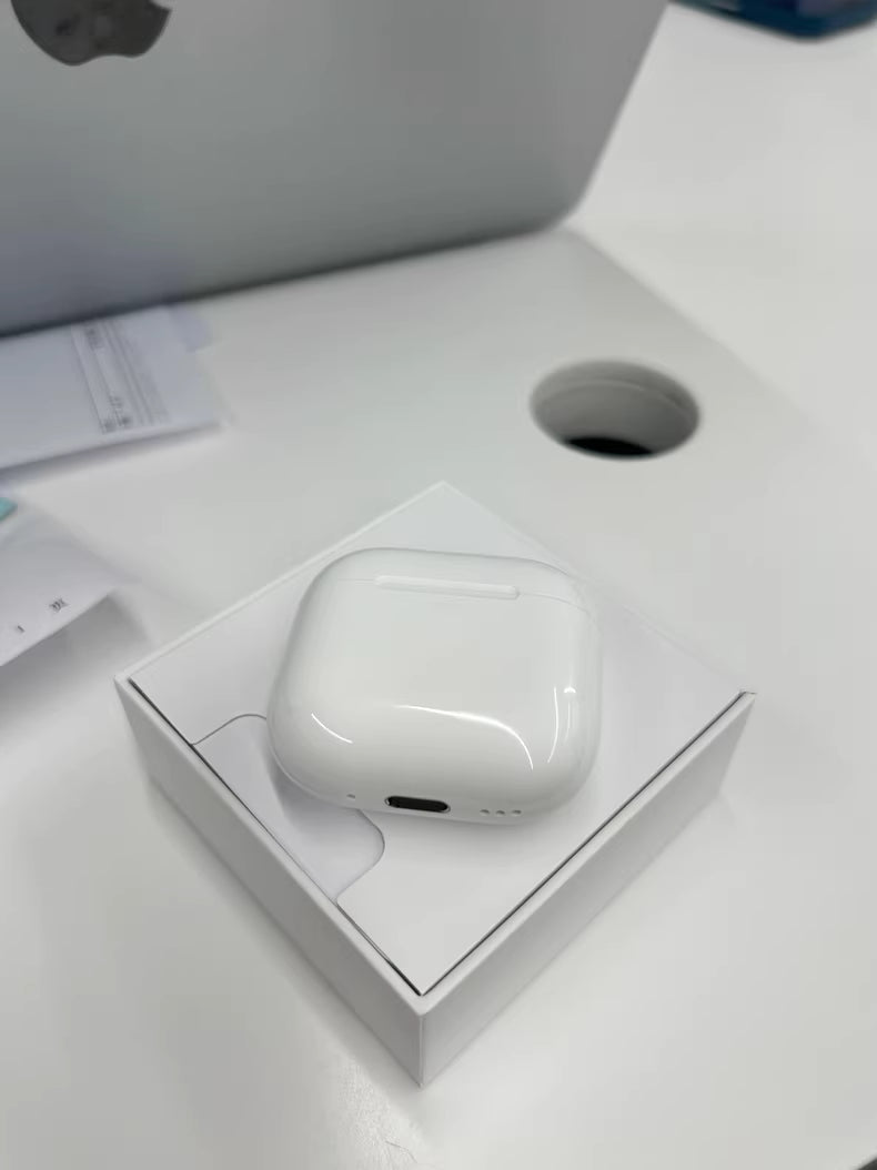 AirPods 4th Gen (Noise cancellation)