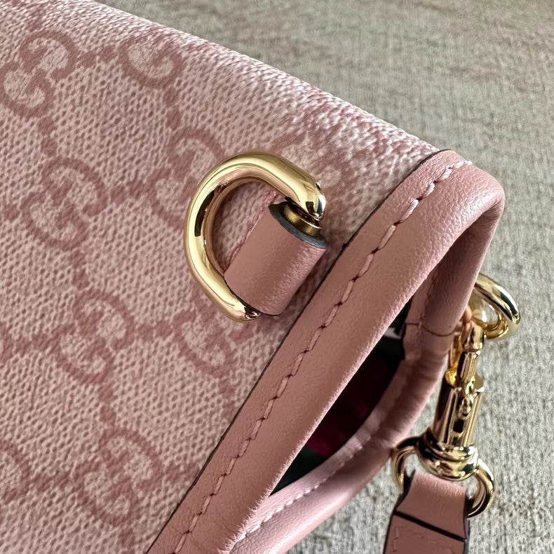 Gucci; Bucket Bag