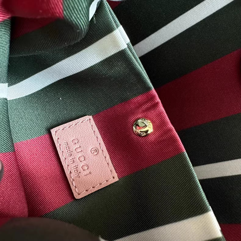 Gucci; Bucket Bag