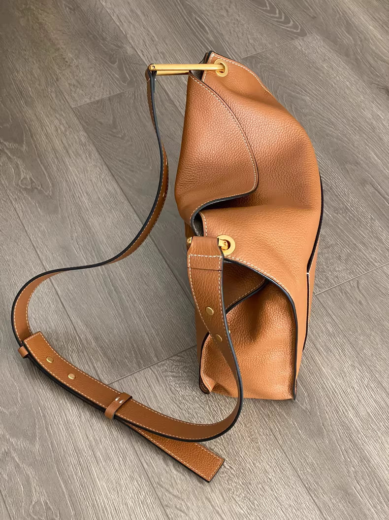 COCCINELLE Vanessa Newsboy Bag