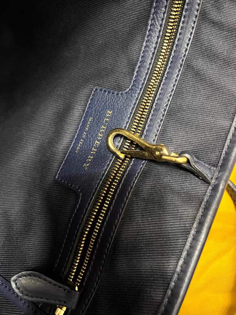 Burberry Tote Tandbag