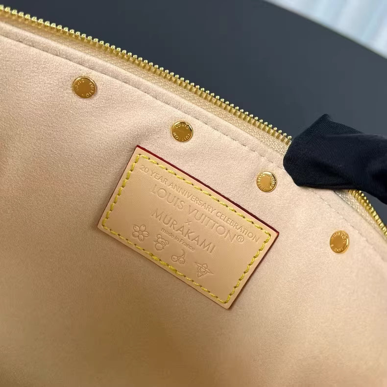 LV; Murakami