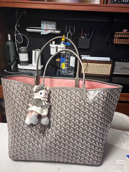 Goyard tote bag