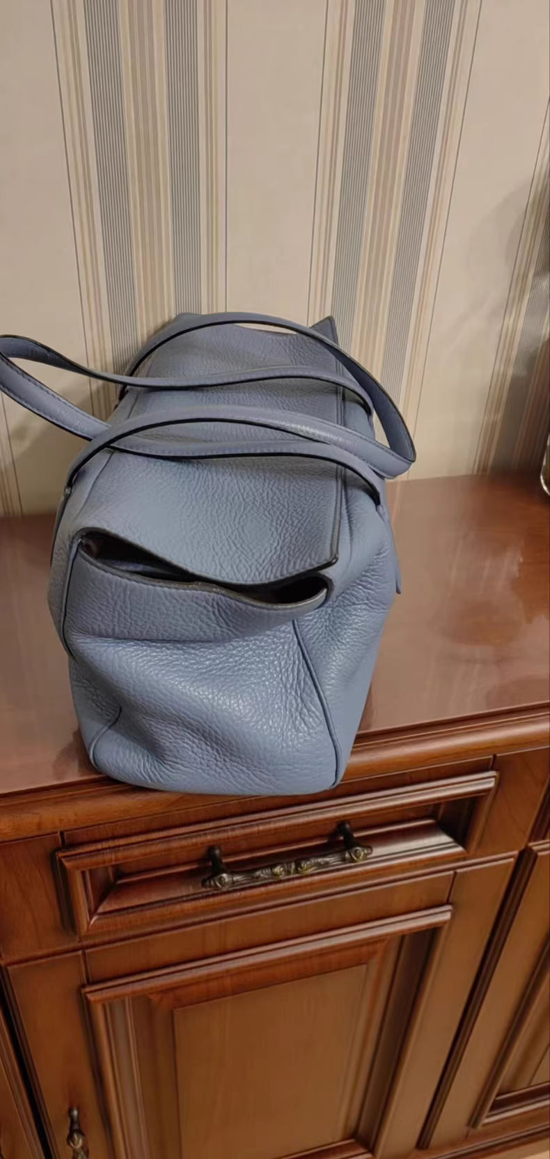 Max Mara (Haze Blue)