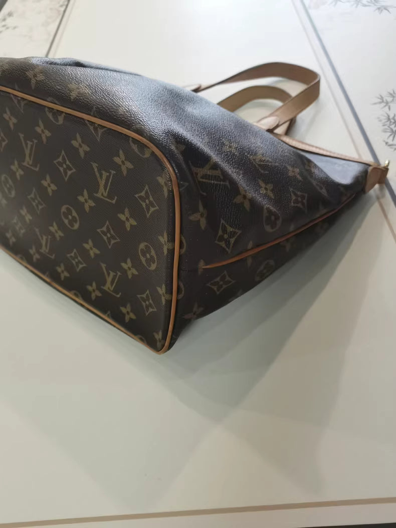 Louis Vuitton Palermo handbag