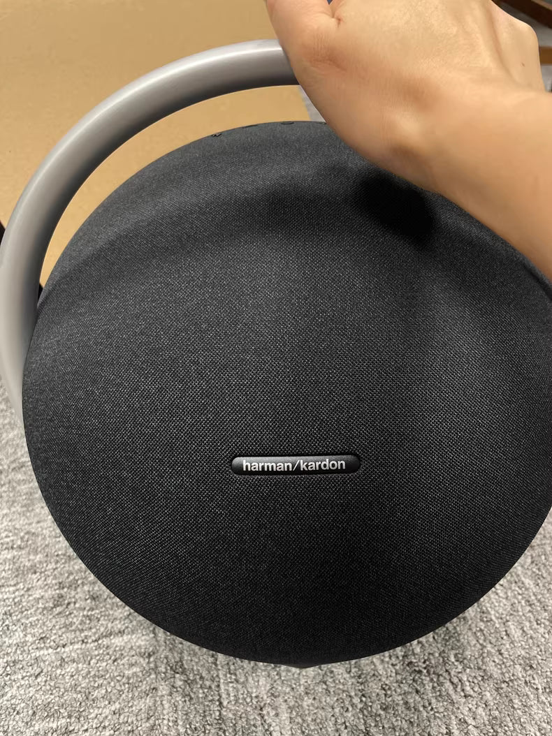 Harman Kardon Onyx Studio 8