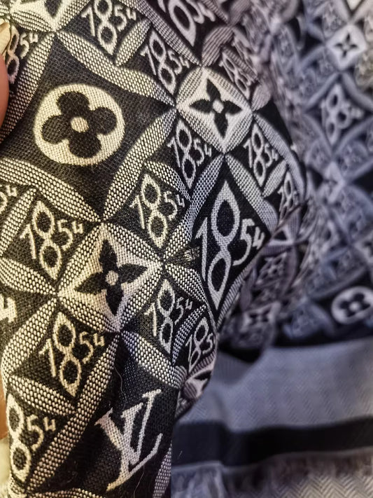 Louis Vuitton shawl