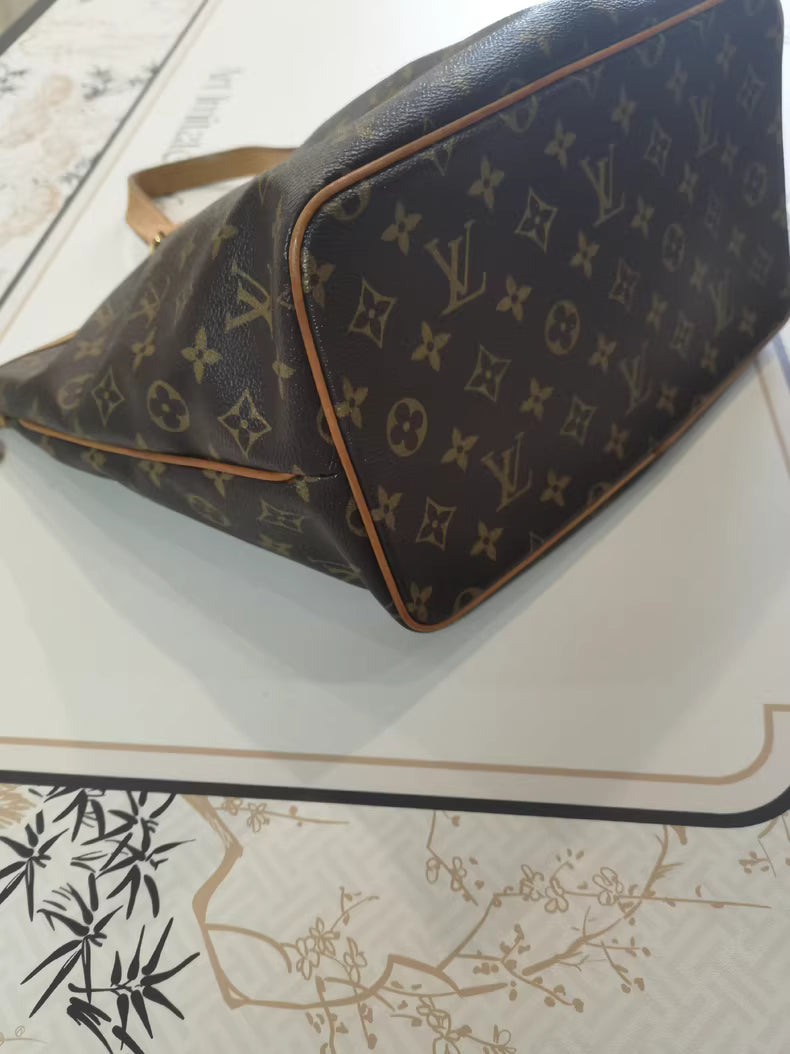 Louis Vuitton Palermo handbag