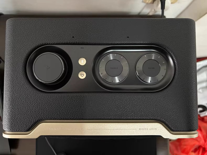 JBL Authentics 200