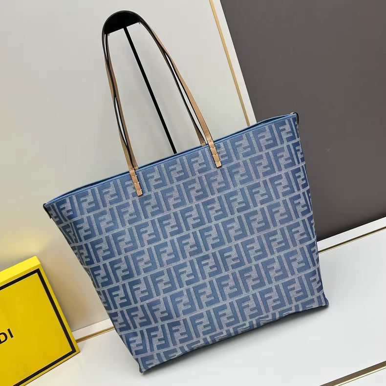 Fendi Reversible Large Tote Bag