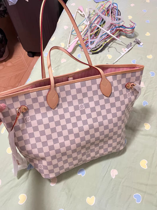 Louis Vuitton Neverfull Tot