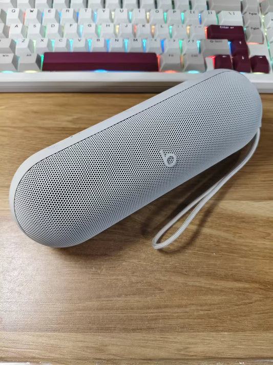 Beats Pill Kim Special Edition