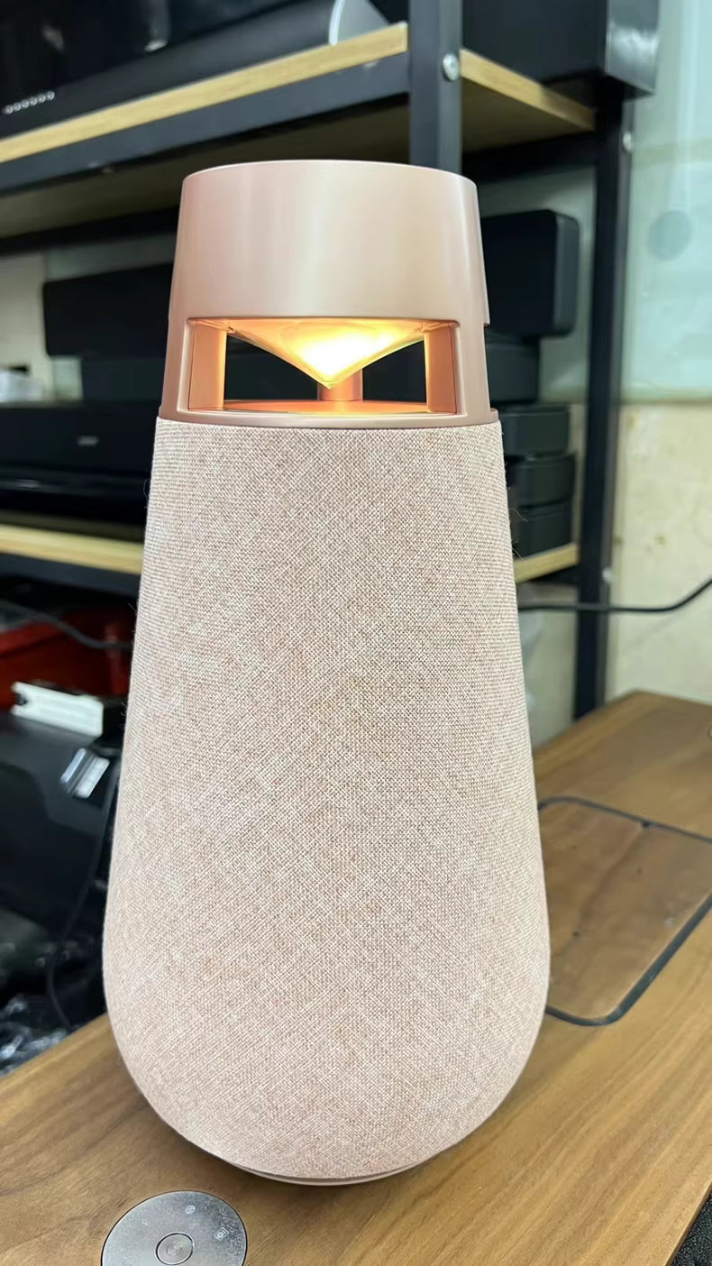 LG XBOOM 360 XO3