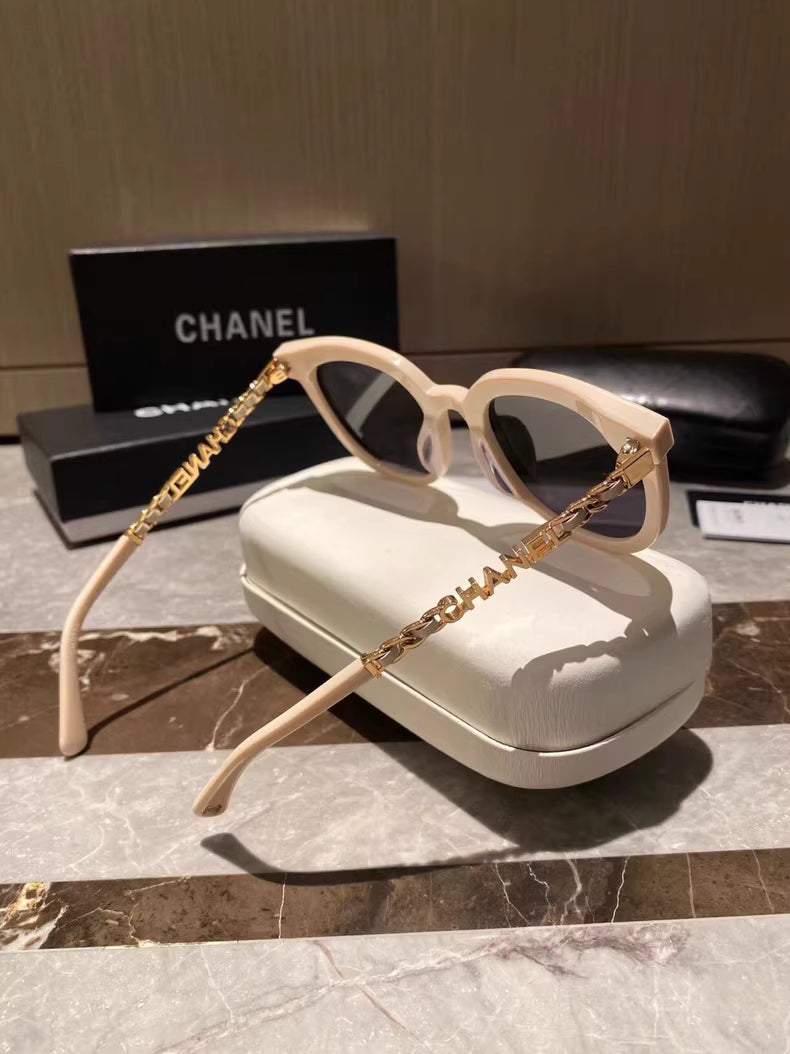 CHANEL Sunglasses