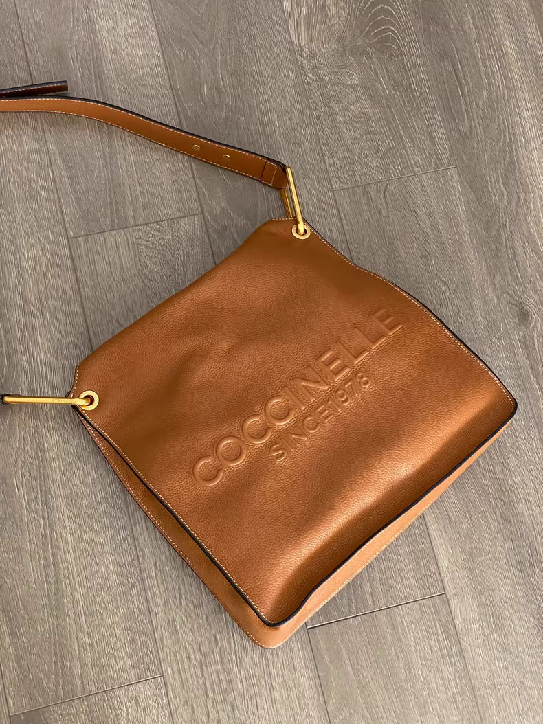 COCCINELLE Vanessa Newsboy Bag