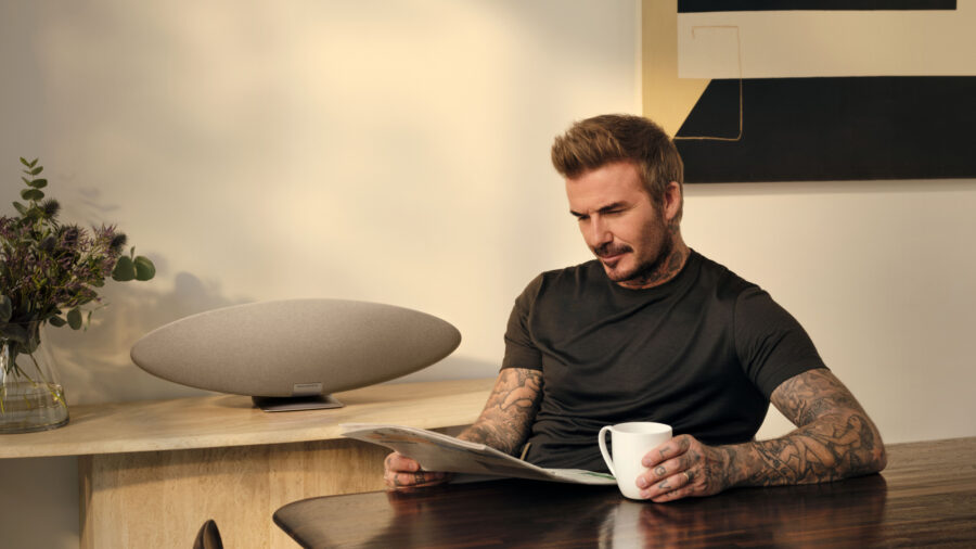 Bowers & Wilkins Zeppelin Pro Edition