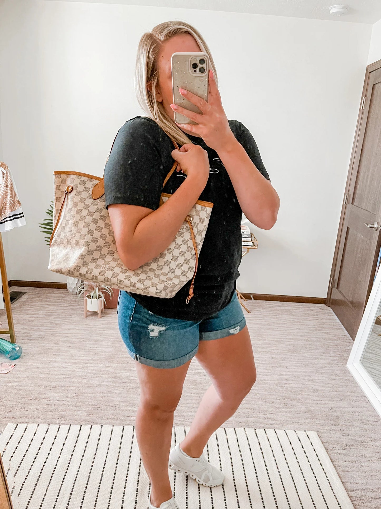 Louis Vuitton Neverfull Tot