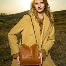 COCCINELLE Vanessa Newsboy Bag